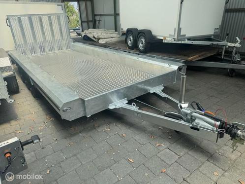 NIEUWE MACHINETRANSPORTER 480X80 3-ASSER AANHAKEN EN RIJDEN, Auto diversen, Aanhangers en Bagagewagens, Nieuw