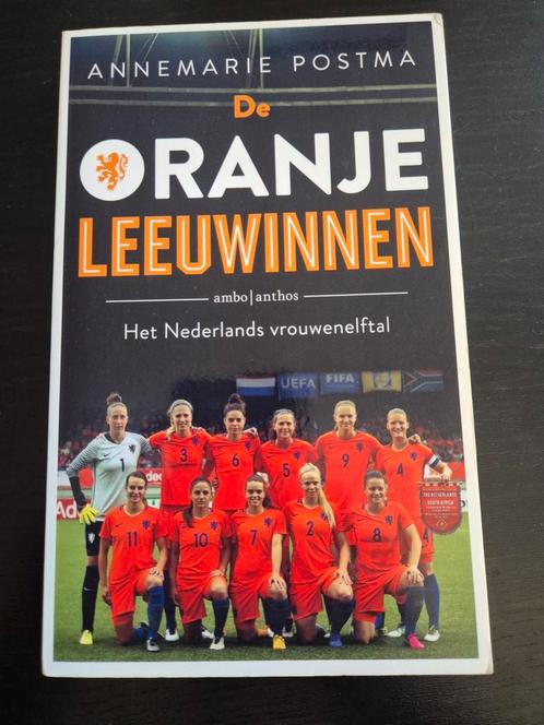 Annemarie Postma - De Oranje leeuwinnen, Boeken, Sportboeken, Zo goed als nieuw, Balsport, Ophalen of Verzenden
