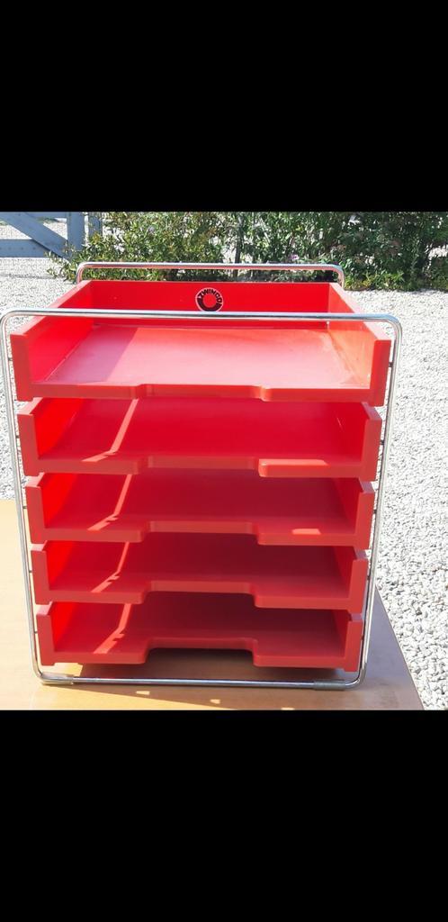Organizer Prof.Dittert jaren 70 Zwingo design  lektuurbak, Huis en Inrichting, Woonaccessoires | Krantenbakken en Lectuurbakken