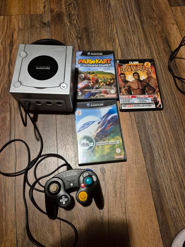Nintendo GameCube Zilver + Games!, Spelcomputers en Games, Spelcomputers | Nintendo GameCube, Gebruikt, Zilver, Met 1 controller