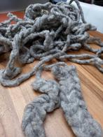 Mooie grijs gevilte dreads., Sieraden, Tassen en Uiterlijk, Ophalen of Verzenden, Gebruikt, Pruik of Haarverlenging