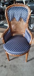 Antieke stoel met blauwe bekleding, Huis en Inrichting, Stoelen, Ophalen of Verzenden