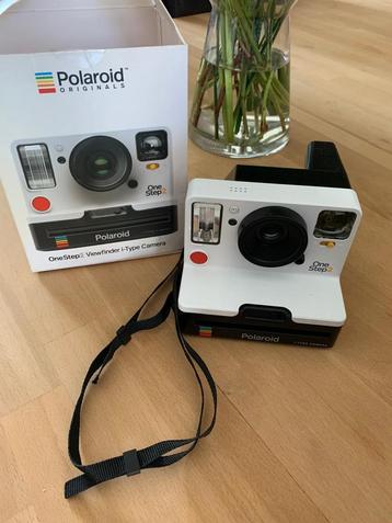 Polaroid kamera met oplader beschikbaar voor biedingen