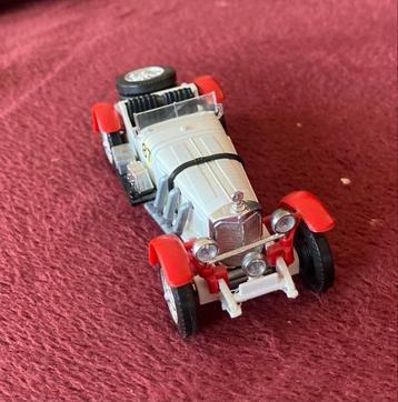 Klassieke Modelauto -Metcedes beschikbaar voor biedingen
