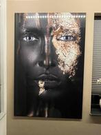 AluArt Kunstwerk - Dark-skinned Girl close up, Ophalen, Zo goed als nieuw, Schilderij, 75 cm of meer