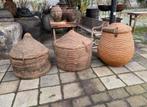 2 grote oude manden met deksel, Huis en Inrichting, Woonaccessoires | Schalen en Manden, Ophalen, Gebruikt, Mand, Rond