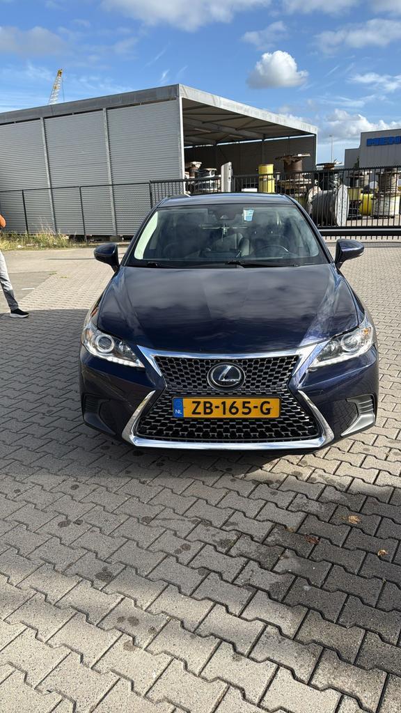 Lexus CT-H 200h Hybrid 136pk E-cvt 2019 Blauw, Auto's, Lexus, Particulier, CT-H, Hybride Elektrisch/Benzine, Volledig hybride