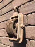 Zware Oude ijzeren katrol, Antiek en Kunst, Antiek | Gereedschap en Instrumenten, Ophalen of Verzenden