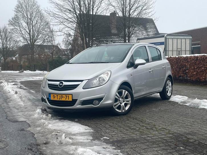 Opel Corsa 1.2 16V 5D 2010 Grijs, Auto's, Opel, Particulier, Corsa, Benzine, B, Hatchback, Handgeschakeld, Geïmporteerd, Zilver of Grijs