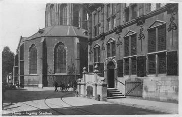(377-696-029) Den Haag Ingang Stadhuis beschikbaar voor biedingen
