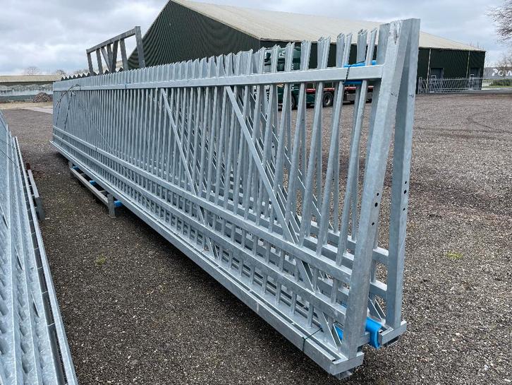 Schuifpoort NIEUW 2 stuks meteen leverbaar!, Tuin en Terras, Tuinpoorten, Nieuw, Schuifpoort, IJzer, 150 tot 200 cm, 200 cm of meer