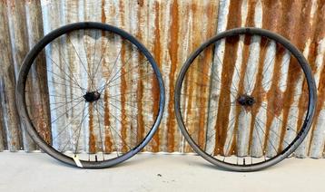 Ninefold 9th Wave Yarrow Wide 29+ carbon wielset DT240 exp beschikbaar voor biedingen