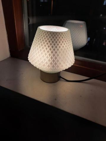 Leuk nachtlampje met patroon beschikbaar voor biedingen