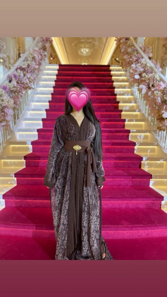 Marokkaanse jurk TE HUUR, Kleding | Dames, Gelegenheidskleding, Zo goed als nieuw, Galajurk, Maat 36 (S), Bruin, Ophalen of Verzenden