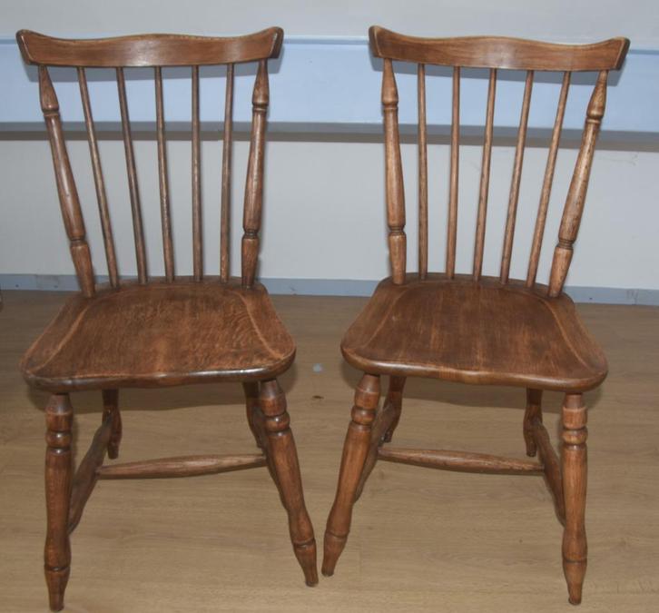 Vintage Hollandse spijlen stoelen met mooi patina Retro, Huis en Inrichting, Stoelen, Gebruikt, Twee, Hout, Bruin, Ophalen