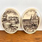 2 vintage tegels kaasmarkt makerij, Antiek en Kunst, Antiek | Wandborden en Tegels, Ophalen of Verzenden