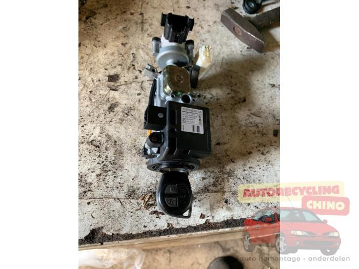 Kontaktslot + Sleutel van een Suzuki Swift, Auto-onderdelen, Overige Auto-onderdelen, Suzuki, Gebruikt, 3 maanden garantie, Ophalen