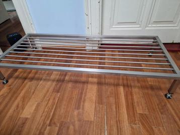 Badkamer rek/ schoenenrek beschikbaar voor biedingen