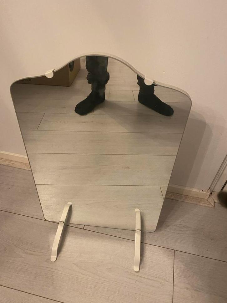 Mooie Staande Spiegel, Huis en Inrichting, Woonaccessoires | Spiegels, Zo goed als nieuw, 50 tot 75 cm, 100 tot 150 cm, Overige vormen