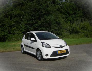 Toyota Aygo 1.0 VVT-i Comfort . 5 deurs . Airco . Elec ramen beschikbaar voor biedingen