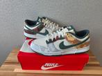 Nike Dunk Low SE Sail Multi-Camo Maat 45, Overige kleuren, Nieuw, NIKE, Ophalen of Verzenden