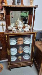 Antieke vitrinekast met brons zie omschrijving, Ophalen