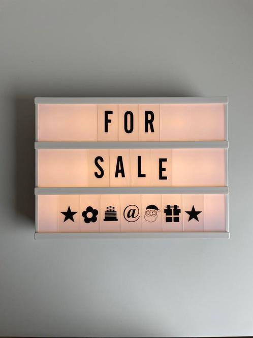 Lightbox/lichtbox met letters, leestekens en figuurtjes, Huis en Inrichting, Woonaccessoires | Tekstborden en Spreuken, Nieuw
