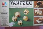 YAHTZEE BORDSPEL VAN MB SPELLEN Voor meer sp.  3.95euro, Hobby en Vrije tijd, Een of twee spelers, Ophalen of Verzenden, Zo goed als nieuw