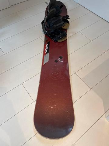 Burton Custom Snowboard met Bindingen beschikbaar voor biedingen