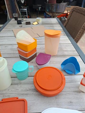 Tupperware  beschikbaar voor biedingen