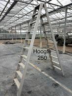 Aluminium A-frame ladder trap 250 hoog, Doe-het-zelf en Verbouw, Ladders en Trappen, Ophalen, Zo goed als nieuw, 4 meter of meer