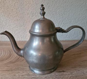 Mooie tinnen vaas, kan,  schaaltje beschikbaar voor biedingen