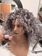 Pruiken met bandana, Ophalen of Verzenden, Zo goed als nieuw