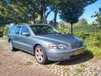 Volvo V70 2.4 140PK AUT 2003 Groen, Auto's, Volvo, 1556 kg, 1800 kg, Stationwagon, 2435 cc
