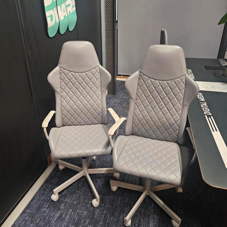 Grijze IKEA Bureaustoelen, Huis en Inrichting, Bureaustoelen, Zo goed als nieuw, Bureaustoel, Grijs, Ergonomisch, Gaming bureaustoel