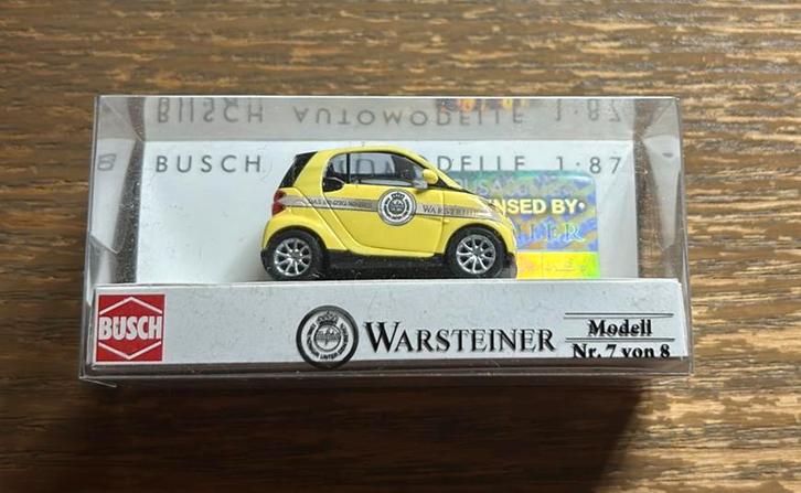 Smart Fortwo Coupé ‘07 Warsteiner 1:87 Busch, Hobby en Vrije tijd, Modelauto's | 1:87, Zo goed als nieuw, Auto, Overige merken