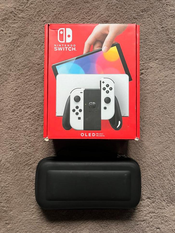 Nintendo Switch OLED (nieuwstaat), Spelcomputers en Games, Spelcomputers | Nintendo Switch, Zo goed als nieuw, Switch OLED, Met 1 controller