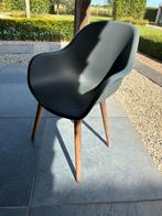 4 kunsstof kuipstoelen antraciet mwt houten poten, Ophalen, Zo goed als nieuw, Kunststof