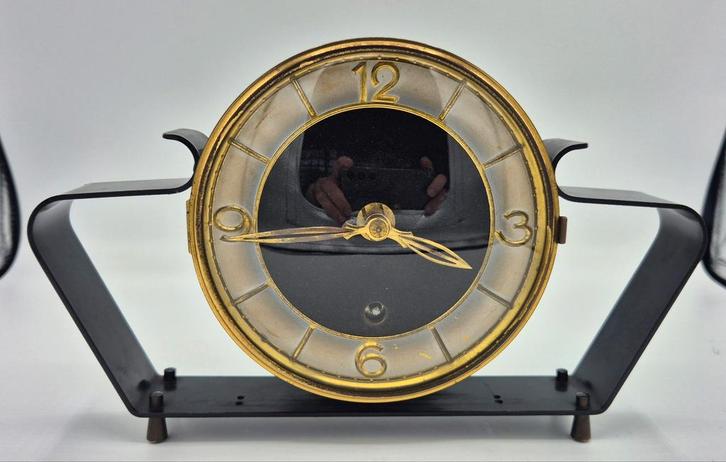 Retro Design Junghans Klok, Antiek en Kunst, Antiek | Klokken, Ophalen of Verzenden