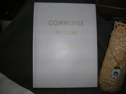 oud communie album uit 1961 Lea Smulders, Antiek en Kunst, Antiek | Religie, Ophalen of Verzenden