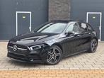 Mercedes A250e Amg Zwart W177 2022 Panoramadak LED Sfeer, Auto diversen, Ophalen, Zwart, Benzine