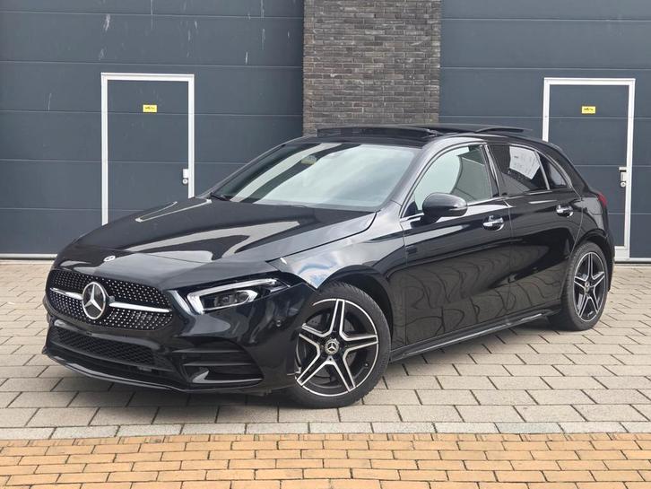 Mercedes A250e Amg Zwart W177 2022 Panoramadak LED Sfeer, Auto diversen, Schadeauto's, Benzine, Zwart, Ophalen