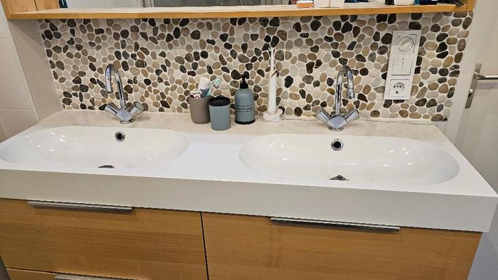 Wasbak dubbele wastafel 140x48x10cm, Huis en Inrichting, Badkamer | Badkamermeubels, Gebruikt, Wasbak of Wastafel, Minder dan 100 cm