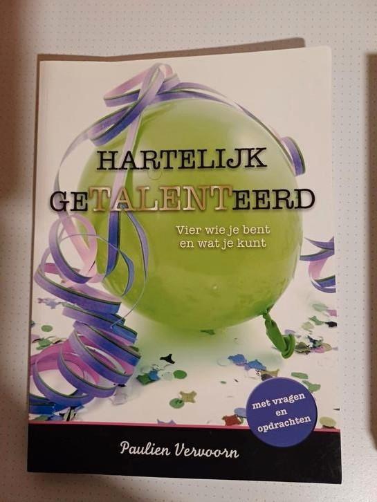 Paulien Vervoorn - Hartelijk getalenteerd, Boeken, Zwangerschap en Opvoeding, Zo goed als nieuw, Ophalen of Verzenden