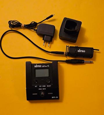 Mipro MR-24 Digital Wireless Pedal Receiver beschikbaar voor biedingen