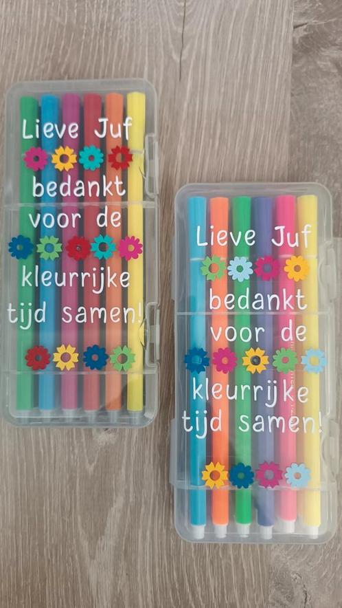 Kado voor juf: 2 pennendoosjes, Hobby en Vrije tijd, Tekenen, Nieuw, Ophalen