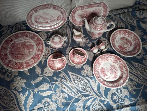 Villeroy en Boch Burgenland Servies rood, Antiek en Kunst, Antiek | Servies los, Ophalen of Verzenden