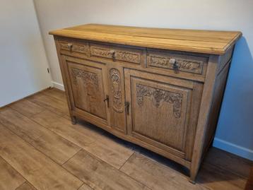 Vintage dressoir te koop beschikbaar voor biedingen