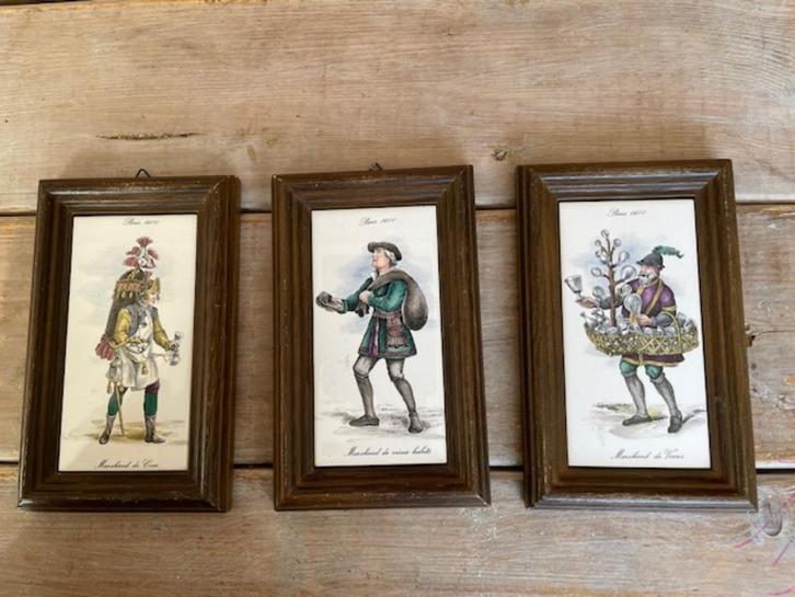3 x ingelijst tegeltje Frankrijk. Oude Franse beroepen 1600., Antiek en Kunst, Antiek | Wandborden en Tegels, Ophalen