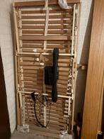 Seniorenbed met nachtkastje, Huis en Inrichting, Slaapkamer | Bedden, Ophalen, 90 cm, Eenpersoons, Beige
